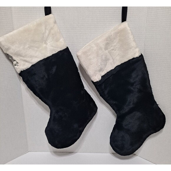 VINTAGE HARLEY DAVIDSON CHRISTMAS STOCKINGS BLACK/WHITE FAUX FUR SET OF 2 - Picture 2 of 5